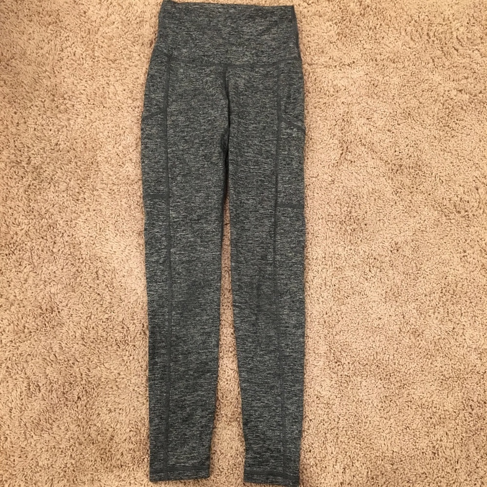 Arie gray leggings with pockets